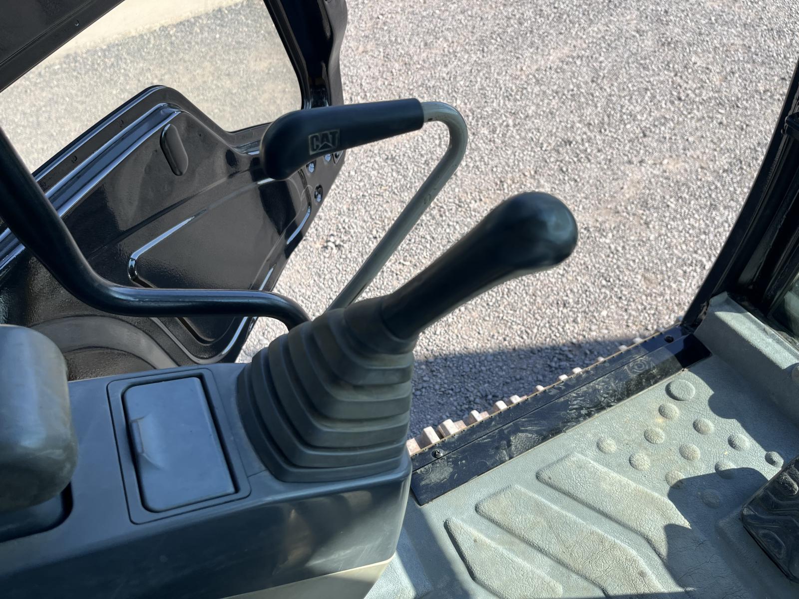 ./imagenes/INVOICE/2019/17349/EXCAVATOR CATERPILLAR 325CL (16).JPG